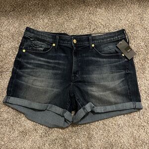 NWT Dark wash jean shorts